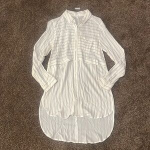 2/$30 Leith blouse. Xs